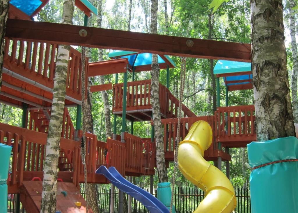 Resort Piaseczno Rozpłucie Exterior foto